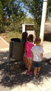 niños y electridiad