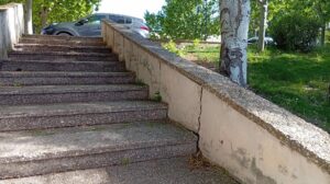 Escalera centro salud 1